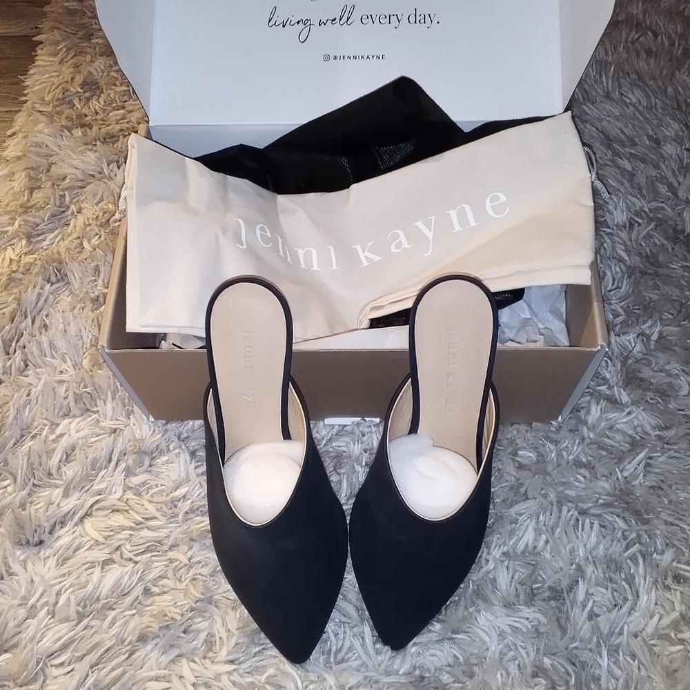 NIB Jenni Kayne Black Oiled Leather Kittie Heel size 37